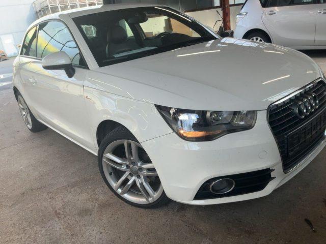 AUDI A1 1.2 TFSI S line edition