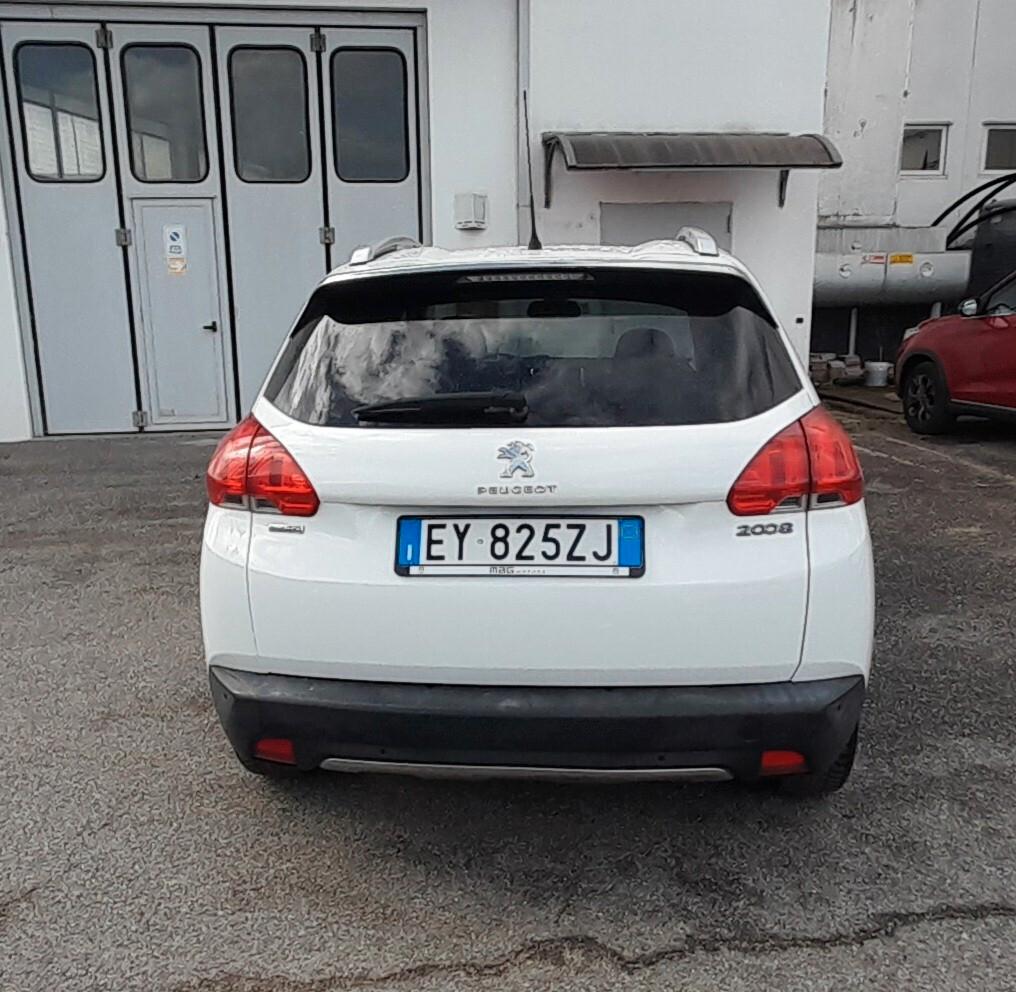 Peugeot 2008 BlueHDi 120 S&S Féline
