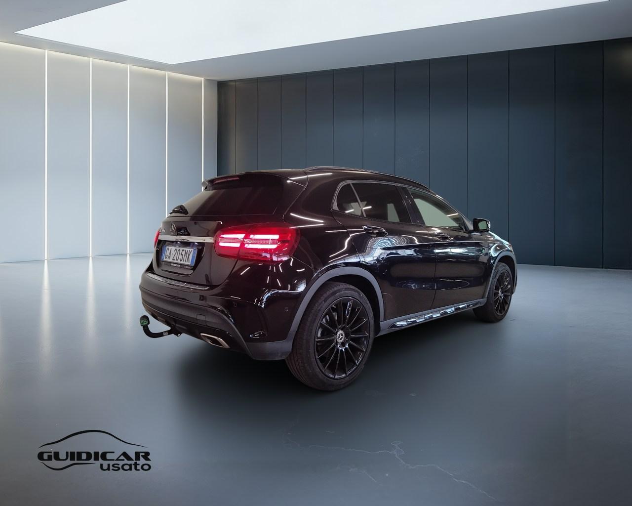 Mercedes-Benz GLA-X156 2017 - GLA 200 d Night Edition auto