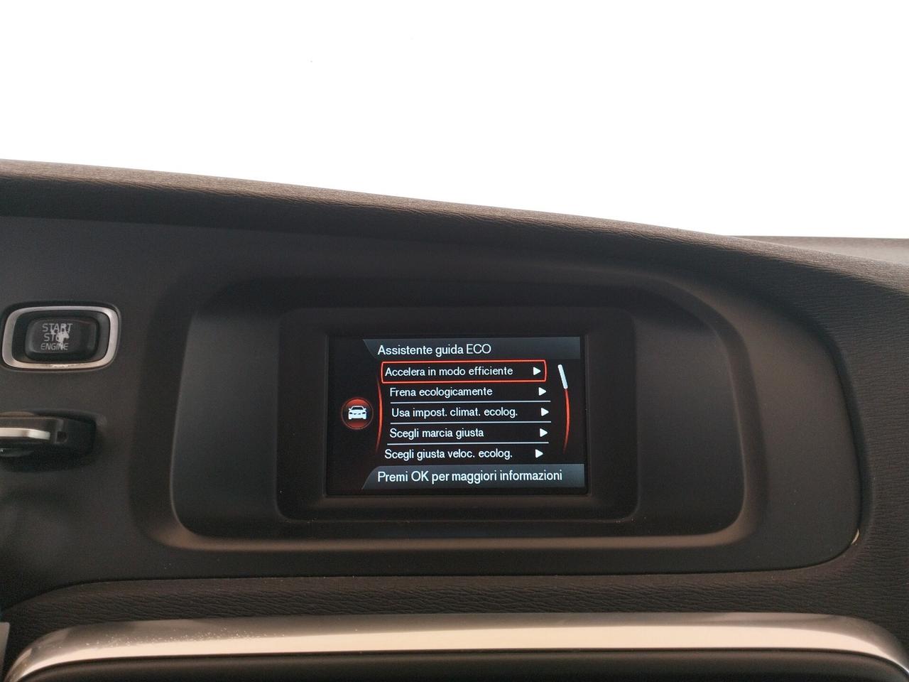 Volvo V40 D2 1.6 Momentum - NEOPATENTATI
