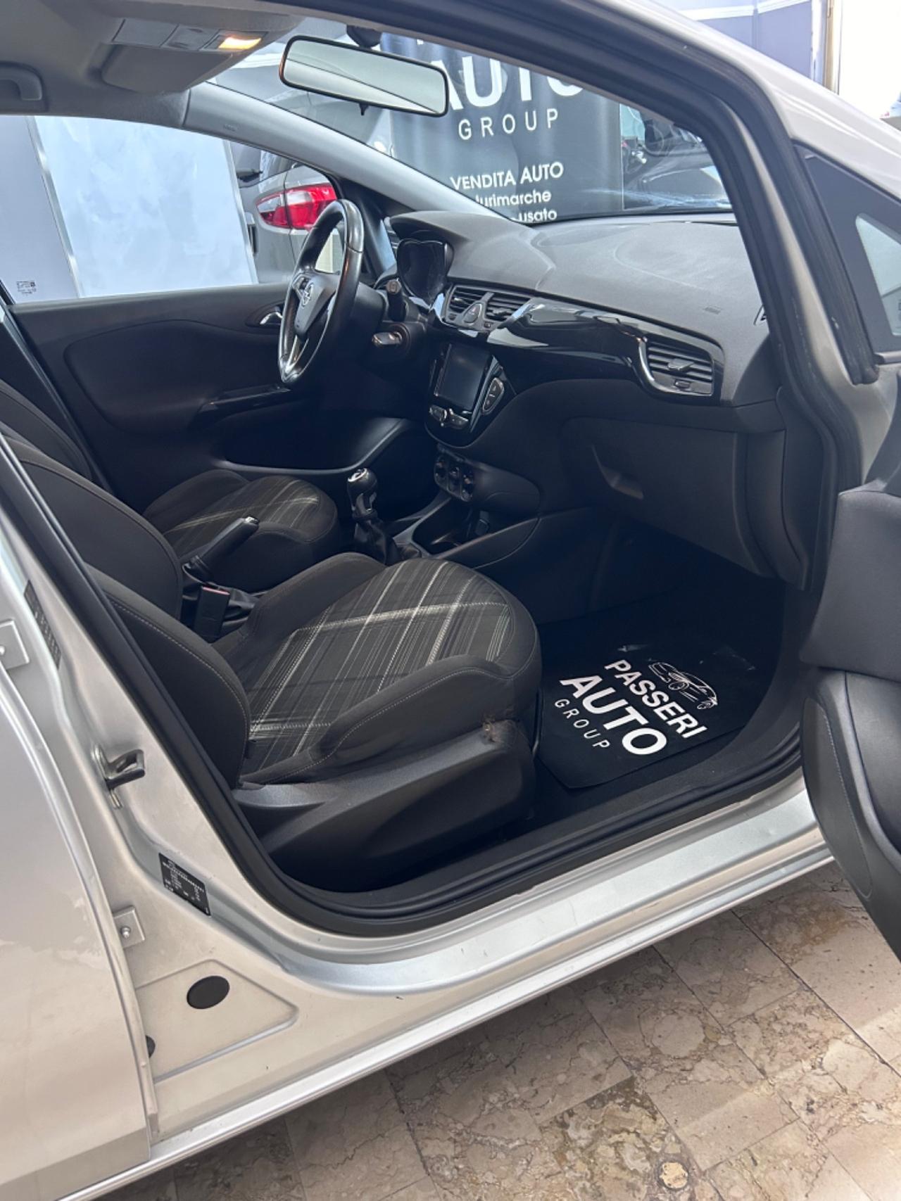 Opel Corsa 1.3 5 porte b-Color