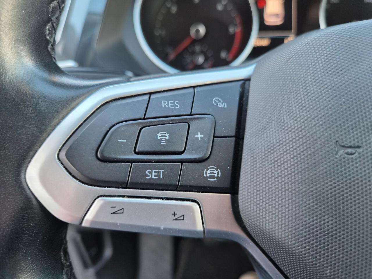 Volkswagen Tiguan 2.0 TDI 122 CV * LIFE