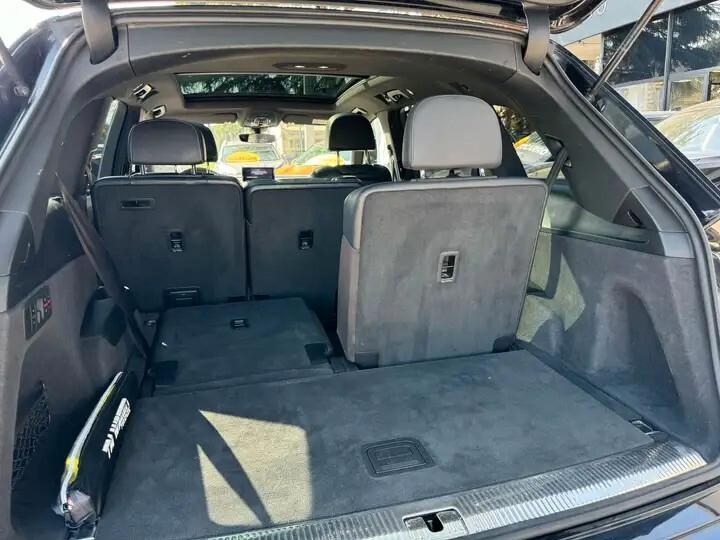 Audi Q7 50 TDI quattro tiptronic Business Plus