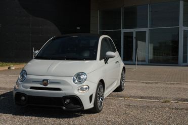 Abarth 595C 1.4 Turbo T-Jet 145 CV