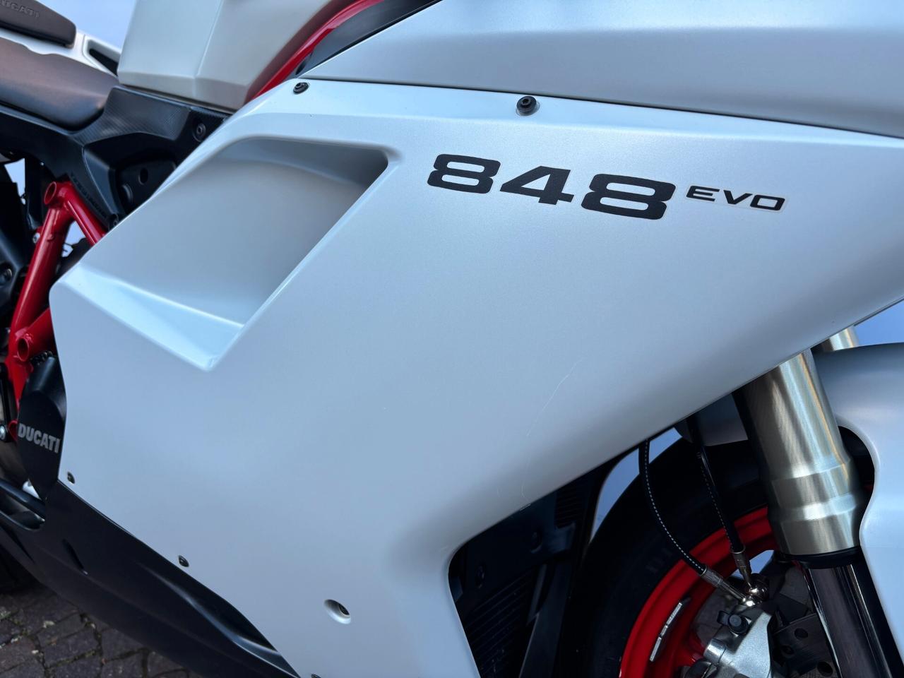 Ducati 848 EVO