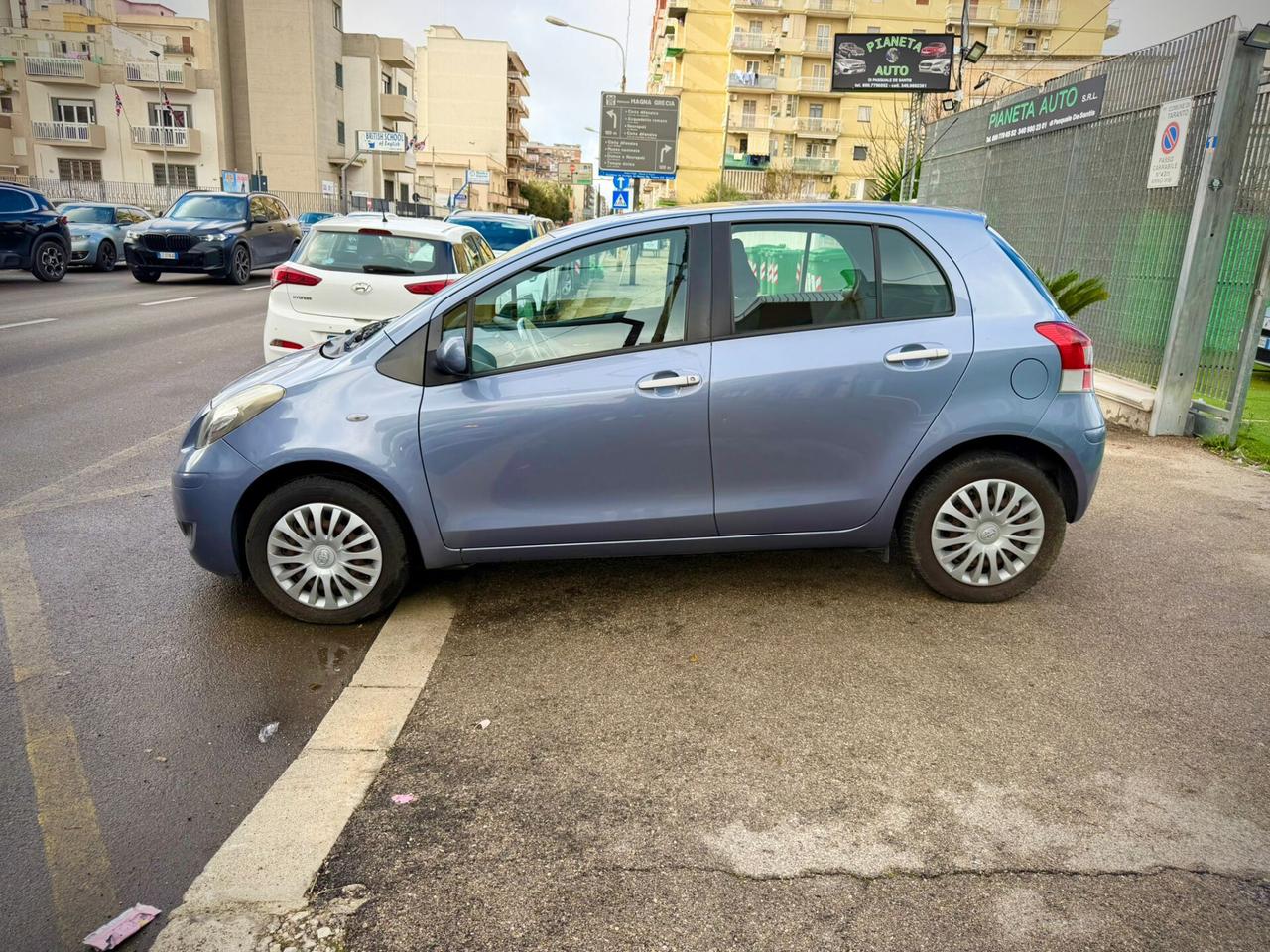 Toyota Yaris 1.0 5 porte