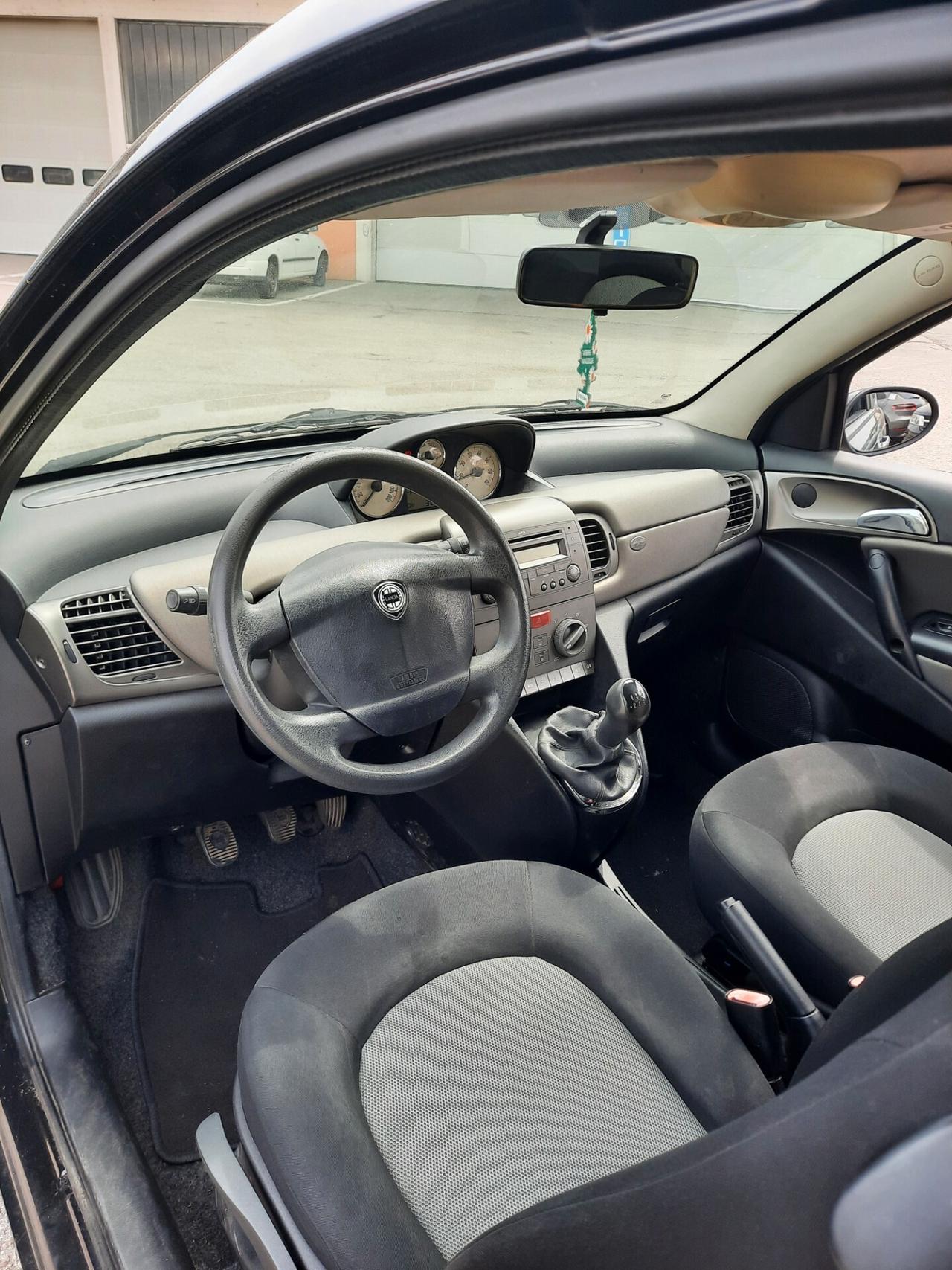 Lancia Ypsilon 1.3 Multijet Platino OK NEOPATENTATI