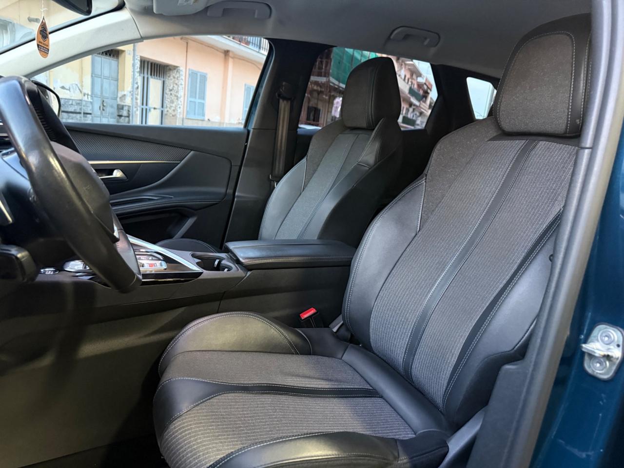 Peugeot 3008 BlueHDi 130 S&S EAT8 Allure Pack