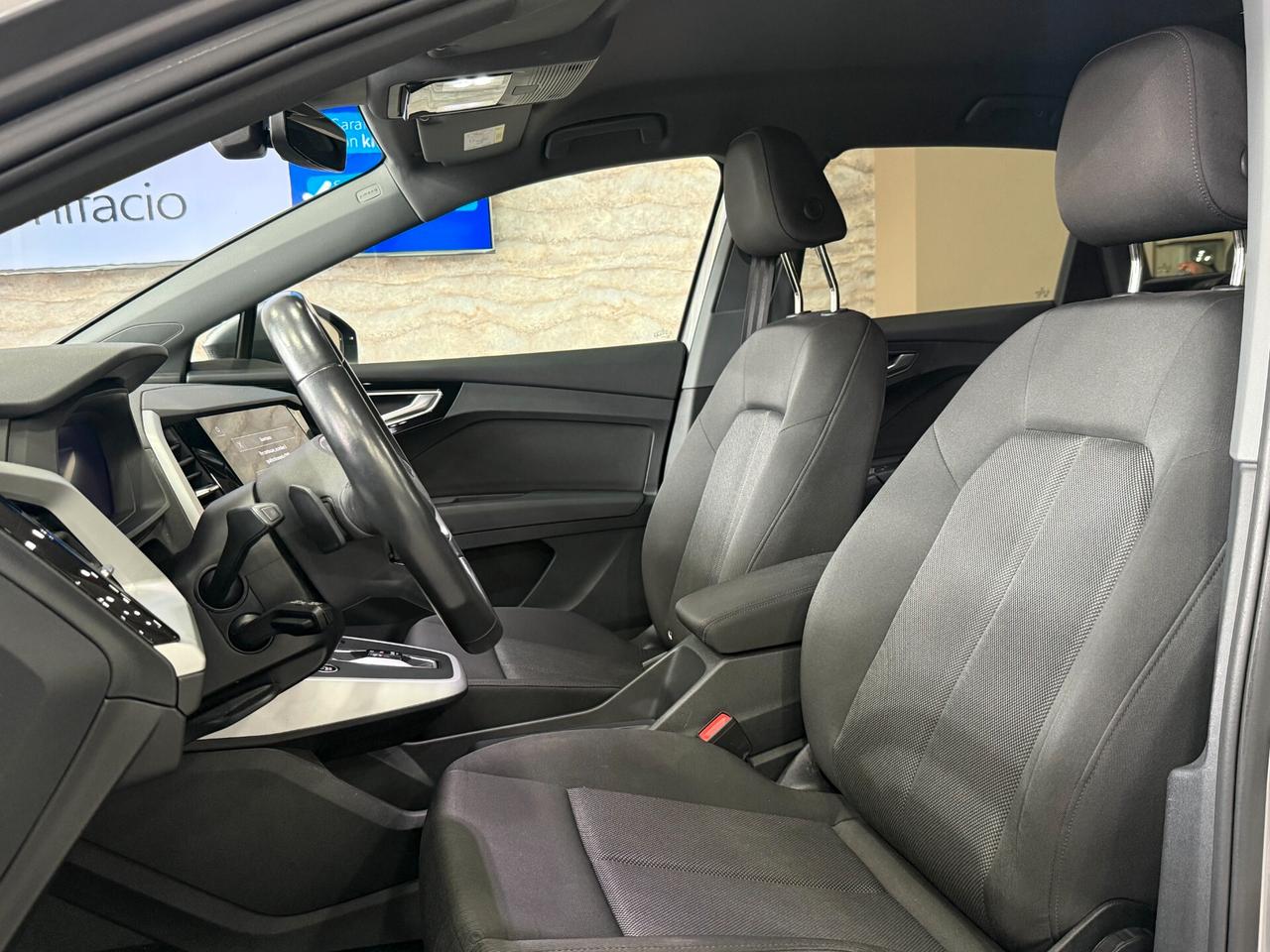 Audi Q4 35 e-tron Business Advanced