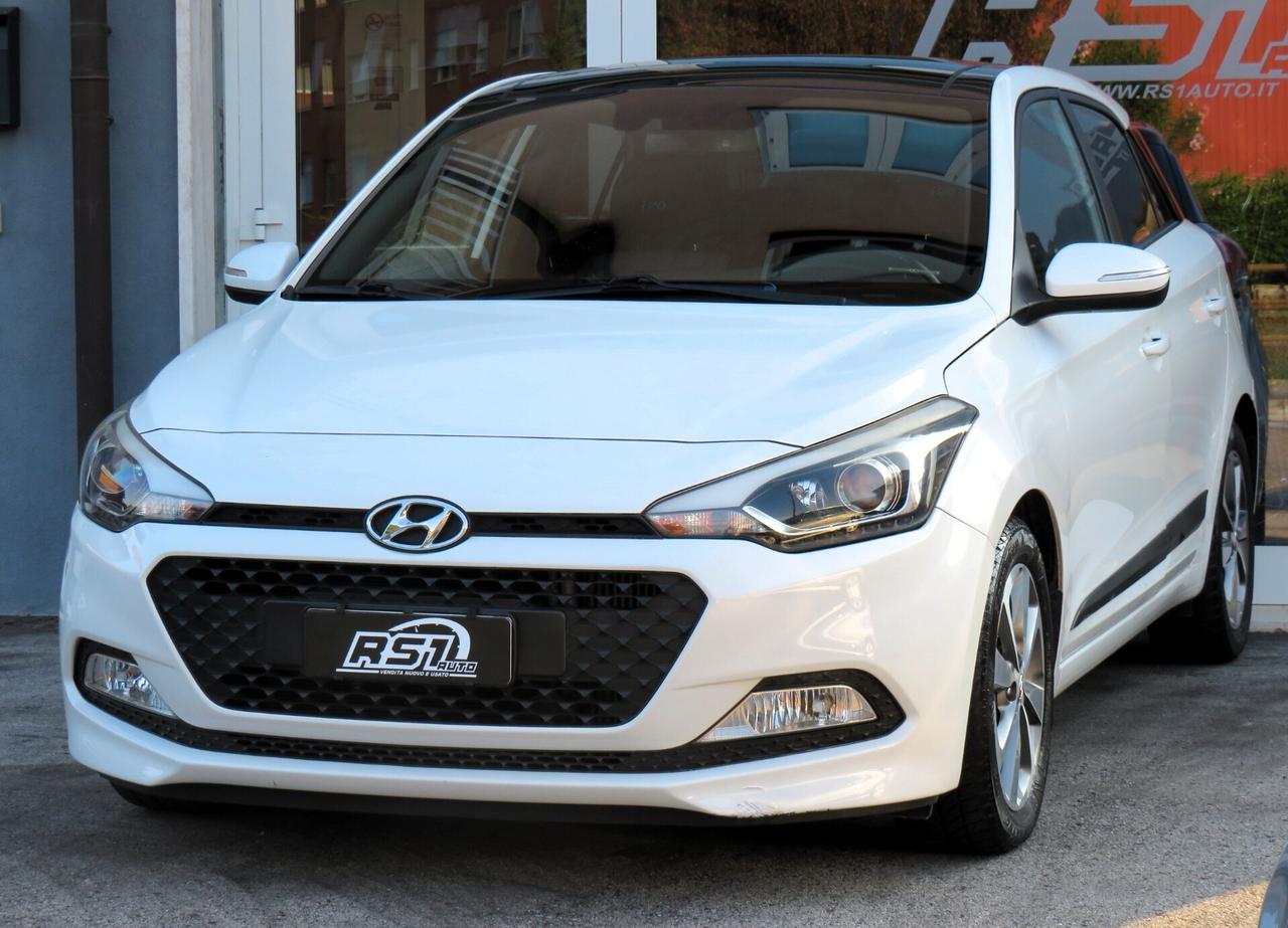 Hyundai i20 1.1 CRDi - PANORAMA - NEOPATENTATI