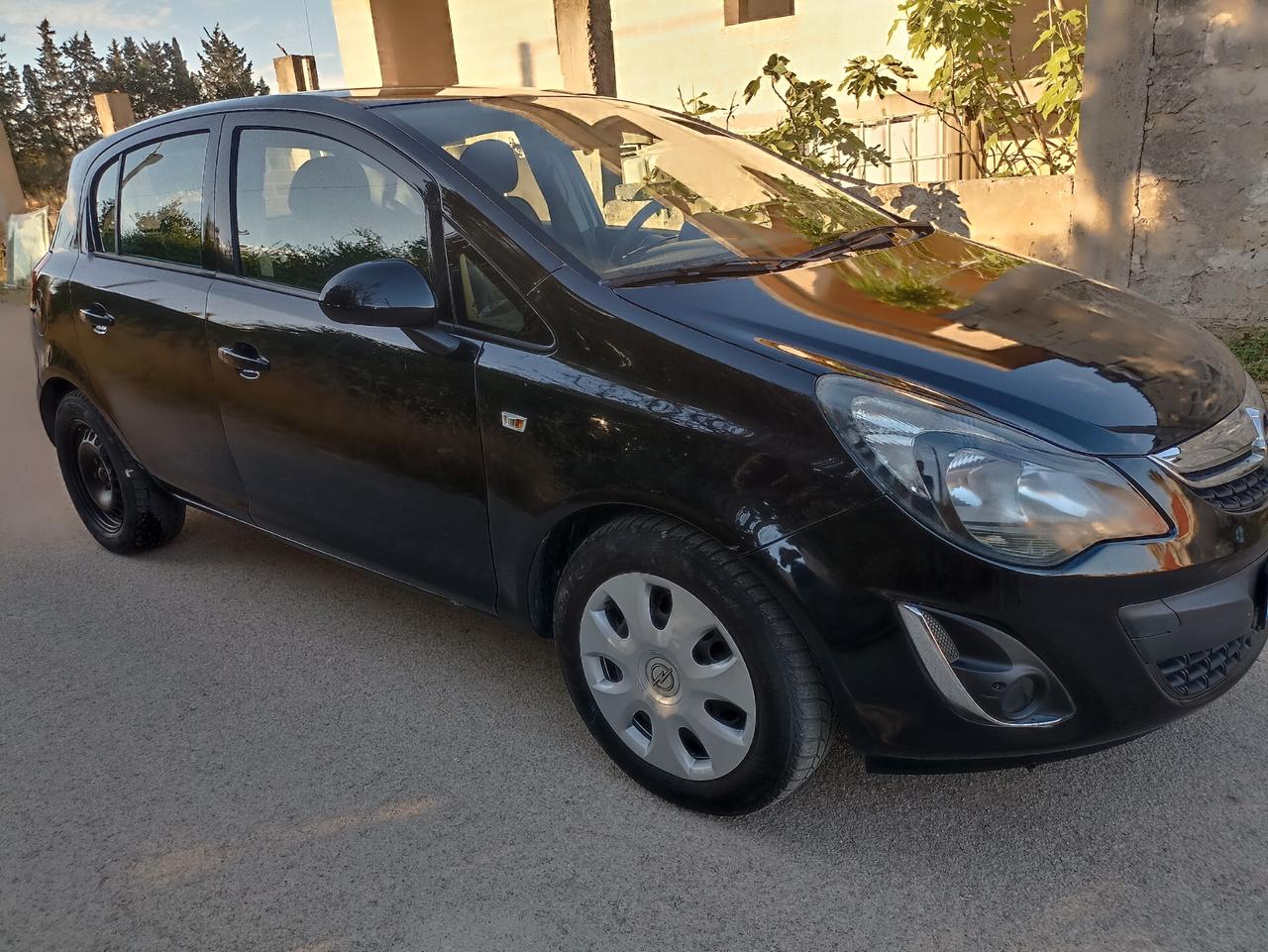 OPEL CORSA GPL CASA MADRE 04/2014 KM 110.000 PROPIETARIO