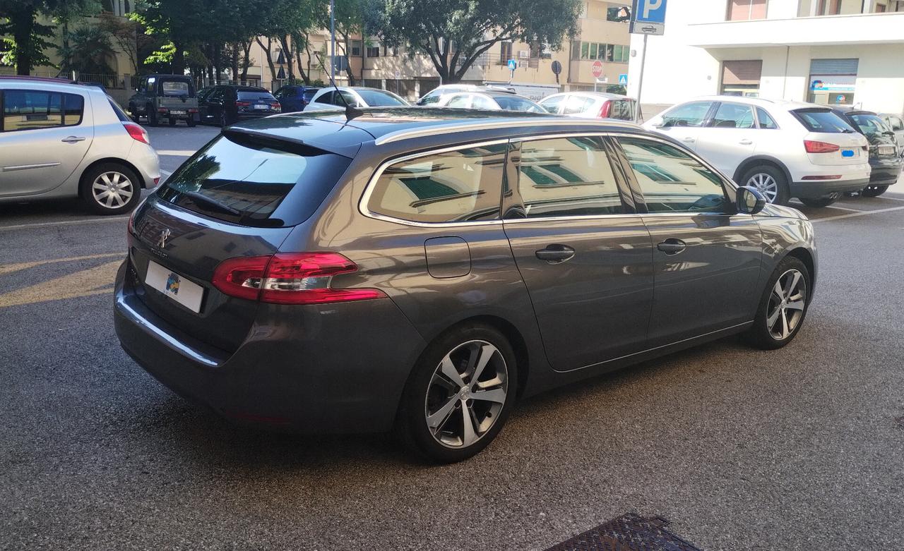 Peugeot 308 BlueHDi 130 S&S SW Allure