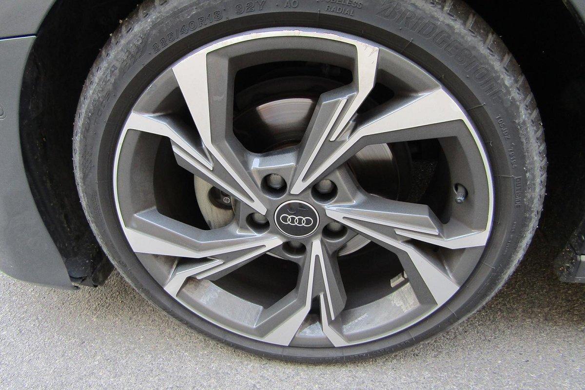 AUDI A3 SPB 30 TDI S tronic S line edition