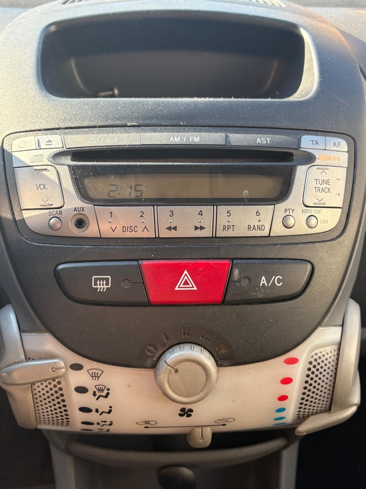 Peugeot 107 1.0 68CV 5p. Plaisir