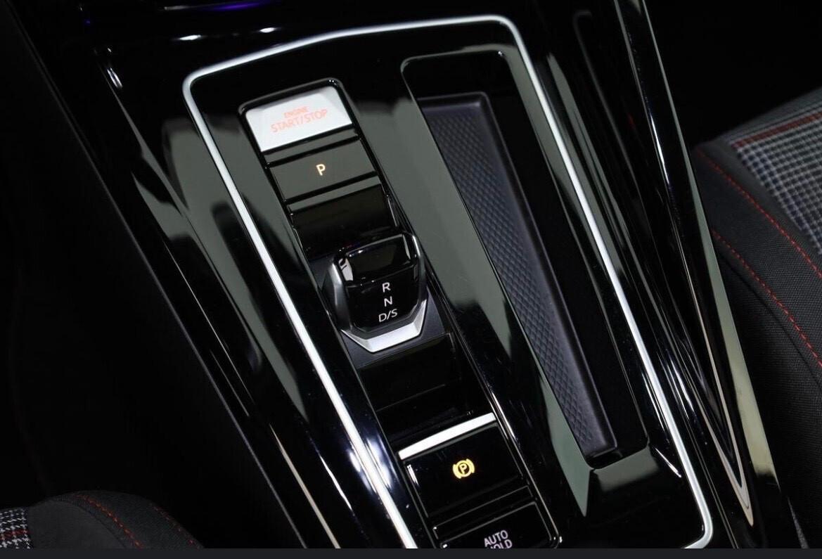 Volkswagen Golf 2.0 8.5 TSI GTI DSG TETTO NAVI