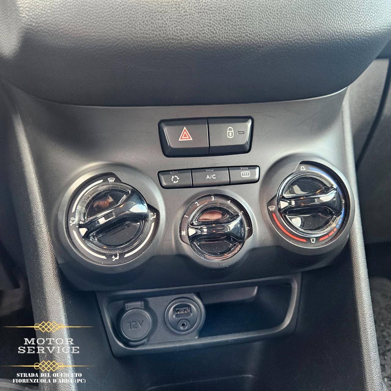 Peugeot 208 1.2 benzina NEOPATENTATI DA 79€ MESE