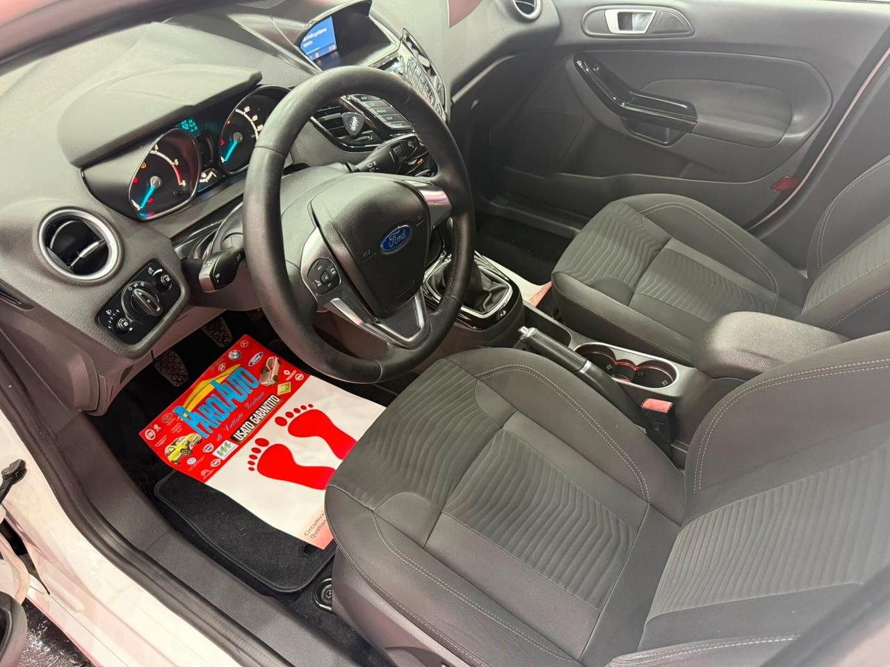 Ford Fiesta 1.5 TDCi 75cv BLACK-WHITE - 2014
