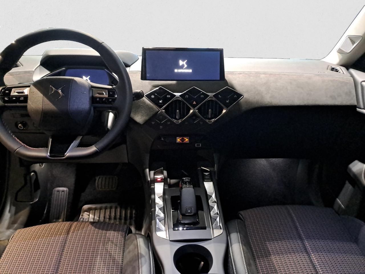 DS DS 3 Ã‰TOILE HYBRID 145