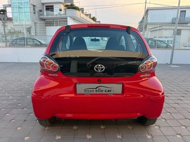 Toyota Aygo 1.0 12V VVT-i 3 porte Active 2012