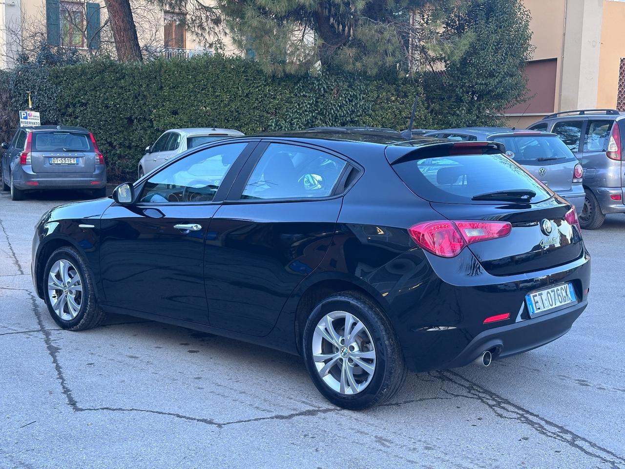 Alfa Romeo Giulietta 1.6 JTDm-2 105 CV Exclusive