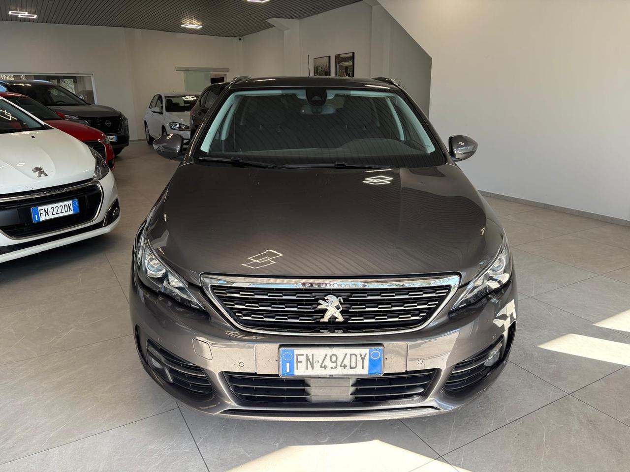 Peugeot 308 PureTech Turbo 130 S&S SW Allure