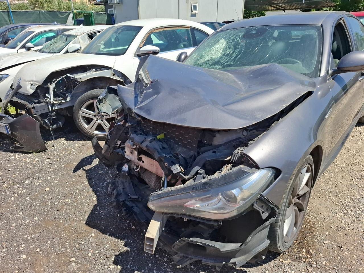 ALFA ROMEO GIULIA VELOCE 2.2 DIESEL SINISTRATA