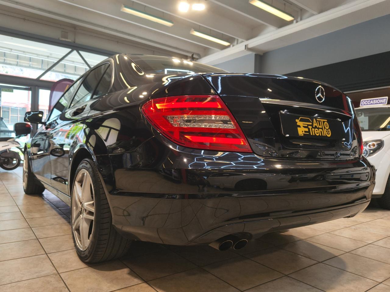 Mercedes-benz C 200 CDI Executive solo 110.000 km