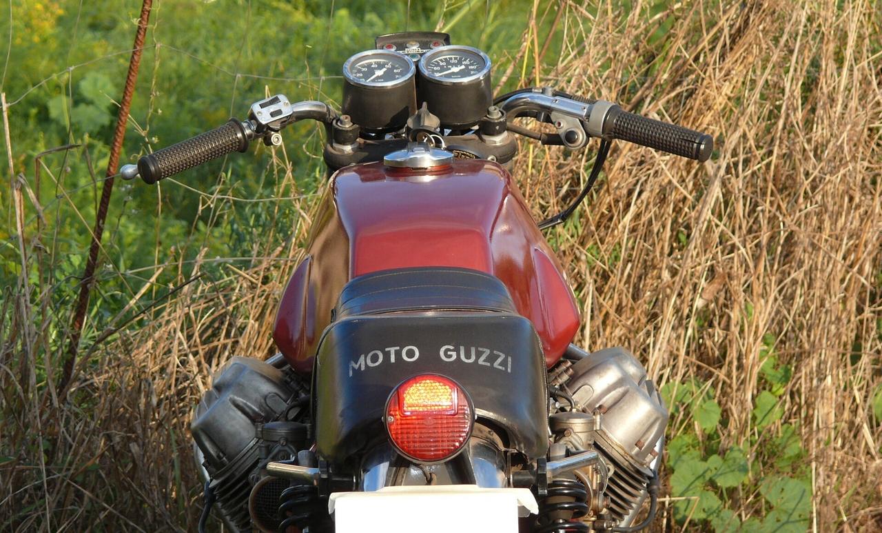 Moto Guzzi V7 SPORT (M1225)