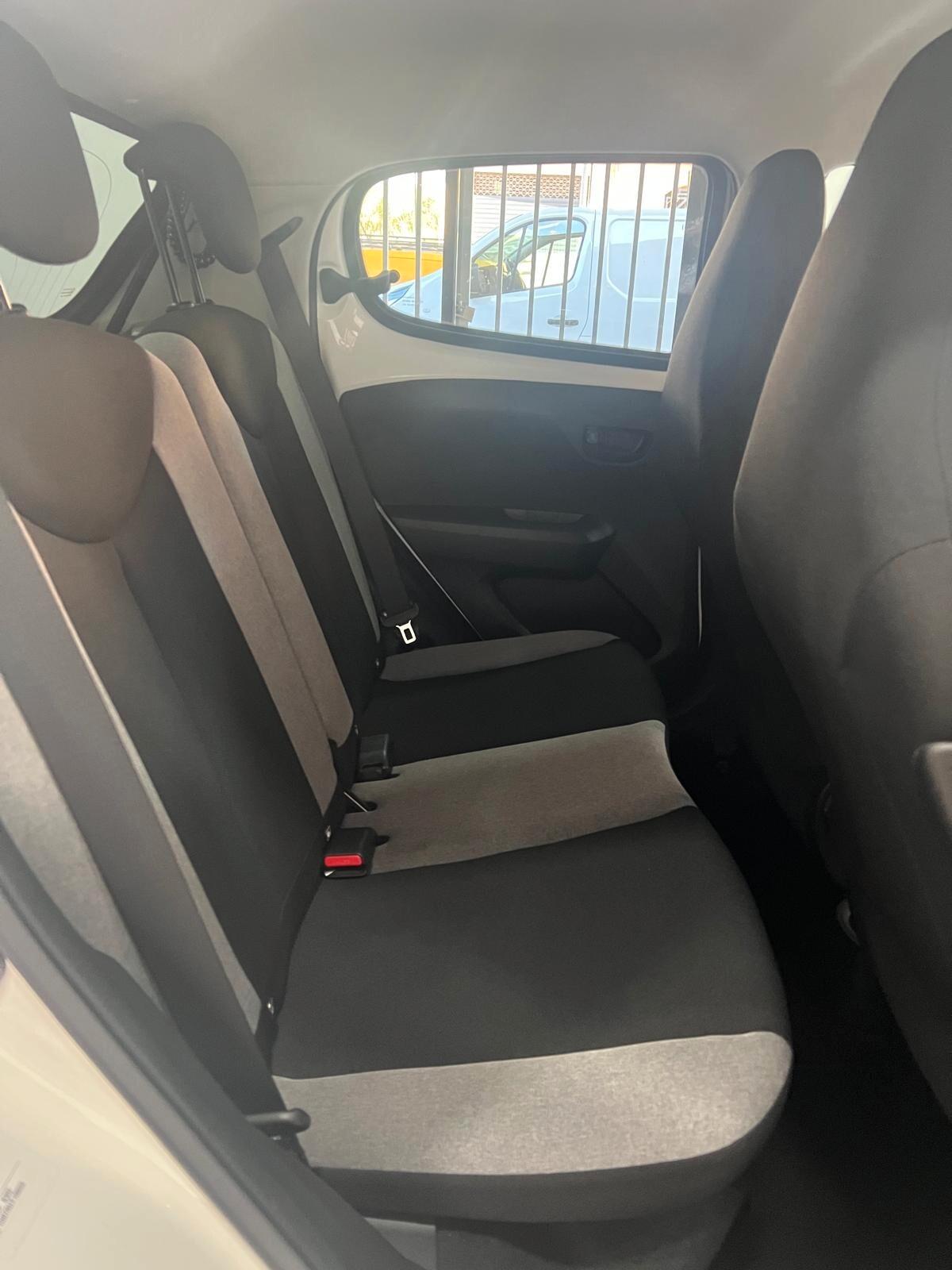 Citroen C1 PureTech 82 5 porte Shine