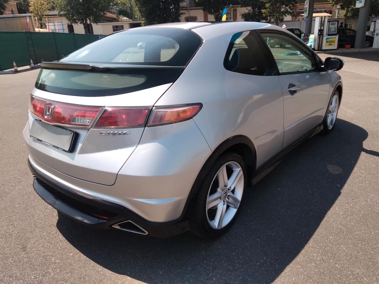 Honda Civic 2.2 i-CTDi 3p. Type S DPF LE x neopatentati