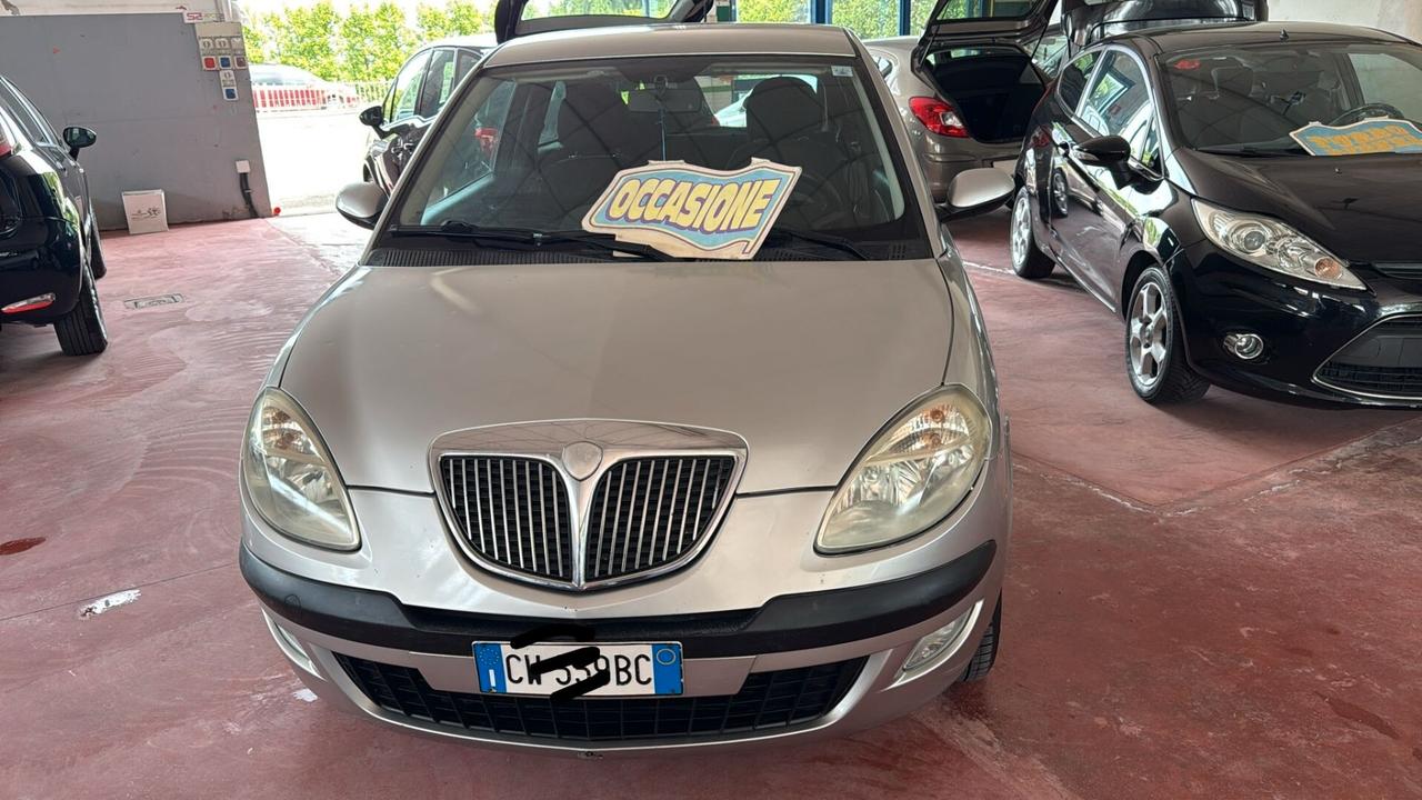 Lancia Ypsilon 1.2 Argento