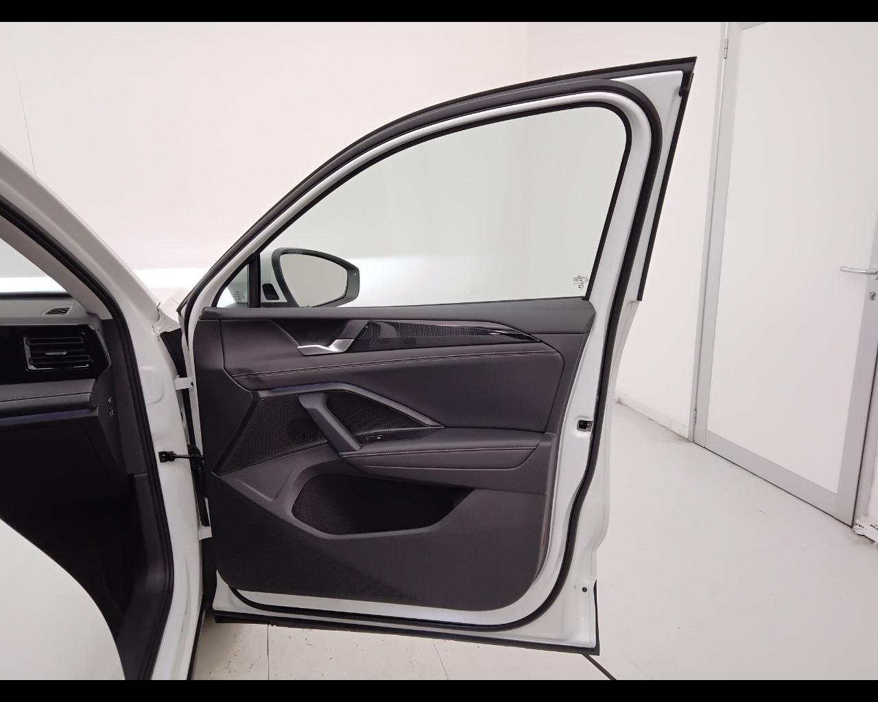 VOLKSWAGEN Tiguan III 2024 - Tiguan 2.0 tdi Life 150cv dsg