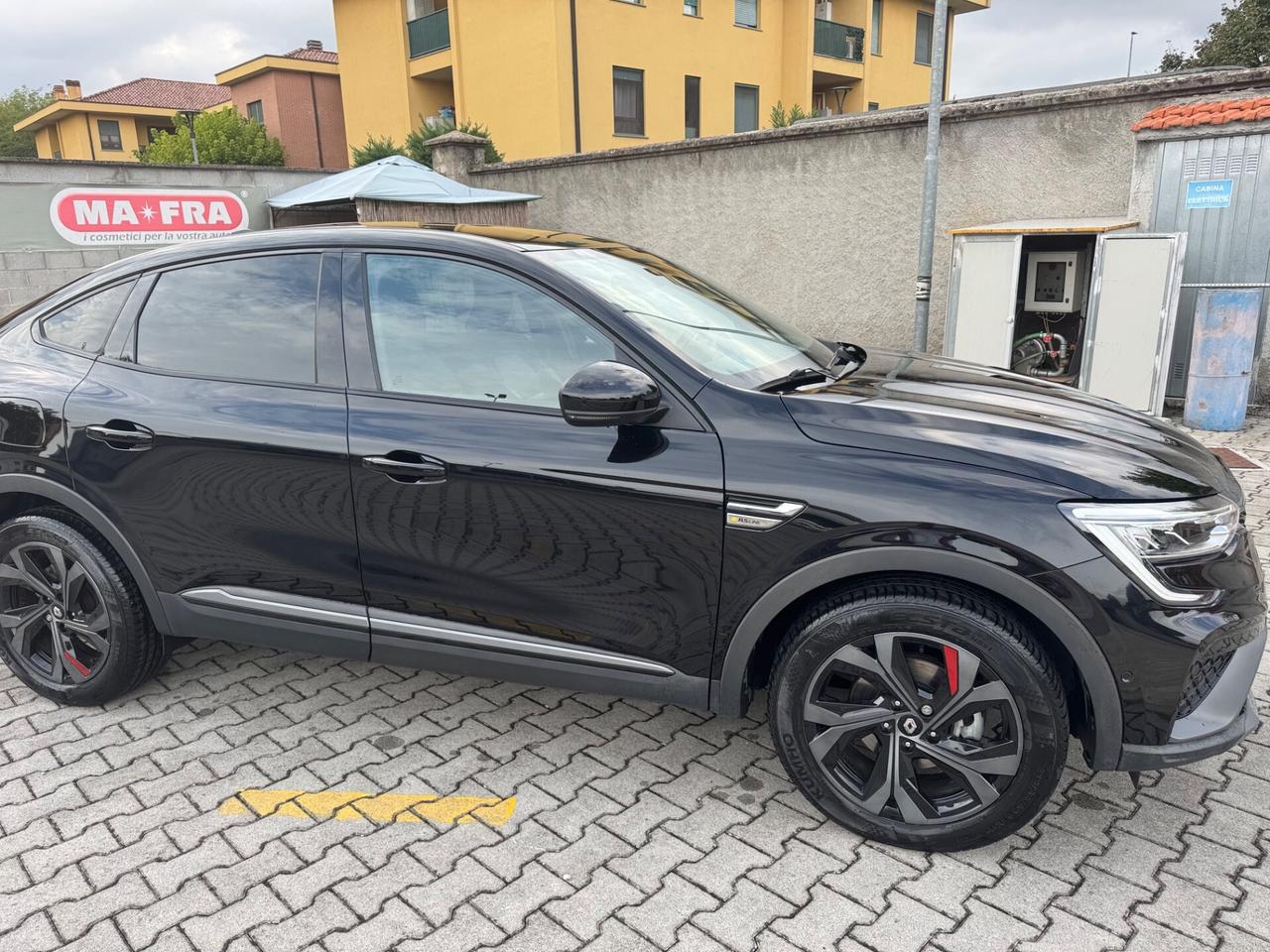 Renault Arkana Hybrid E-Tech 145 CV R.S. Line