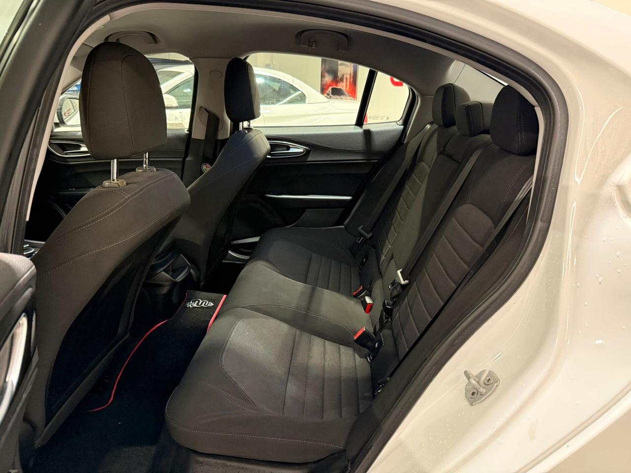 Alfa Romeo Giulia 2.2 Turbodiesel 150 CV Tech Edition