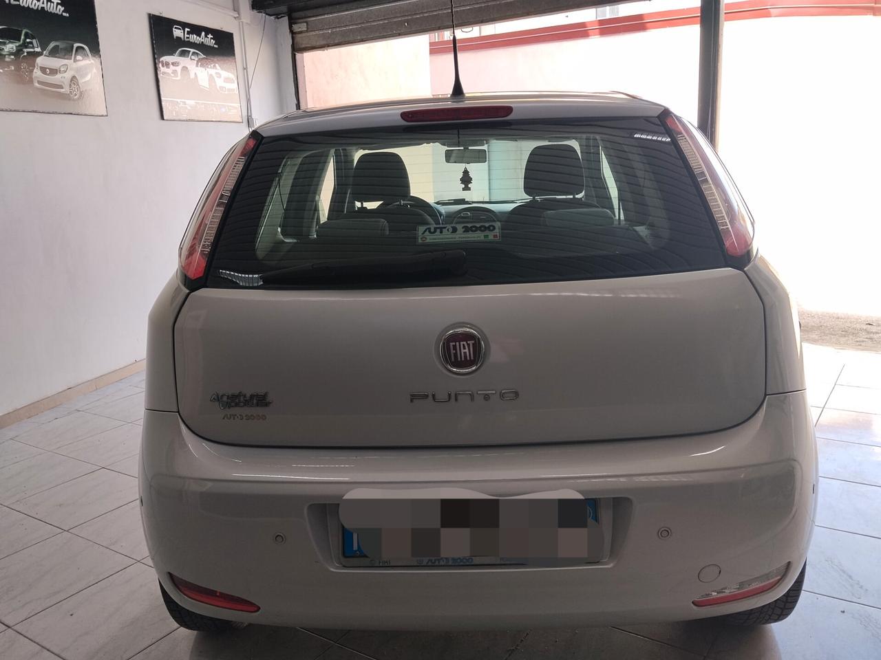 Fiat Punto 1.4 bnz/Metano 2013 CON GARANZIA