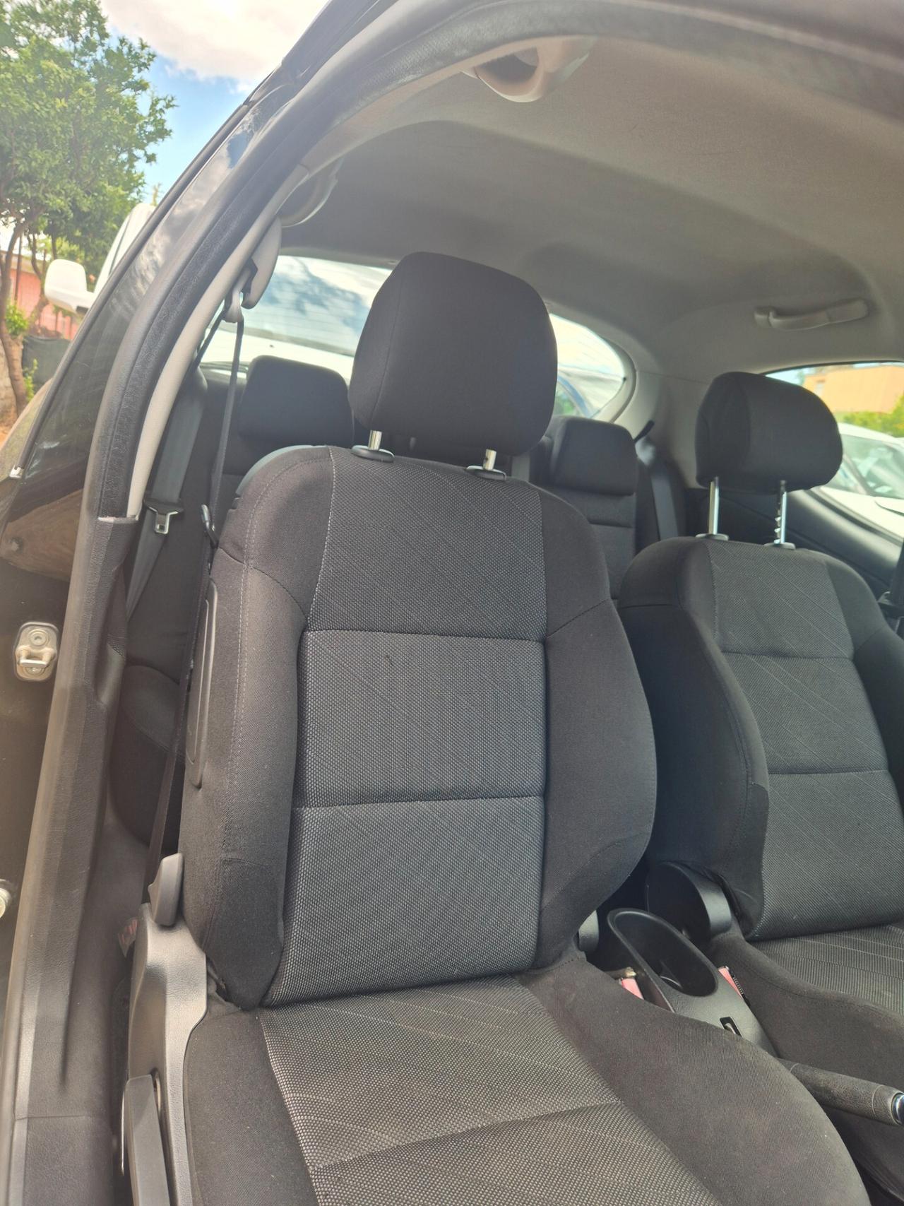 Peugeot 207 1.4 88CV 3p. ONE Line
