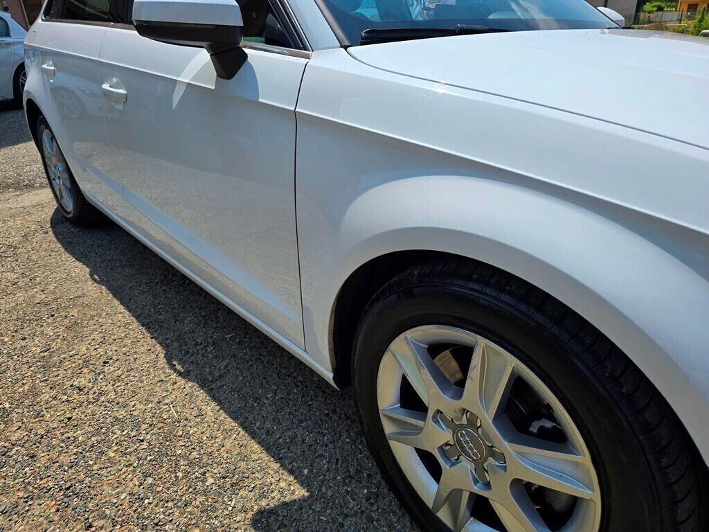 Audi A3 SPORTBACK 35 2.0 TDI 150CV S TRONIC Design