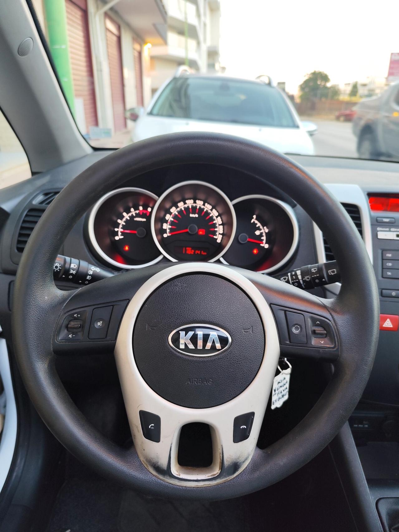 Kia Venga 1.4 CRDi 90CV *TETTO APRIBILE*