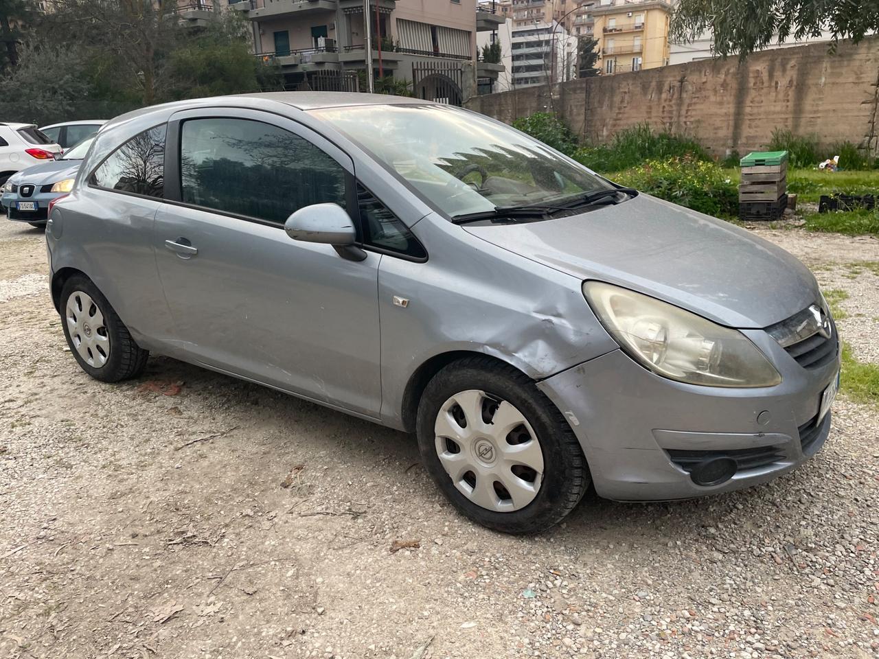 Opel Corsa 1.2 80CV 3 porte GPL-TECH Club