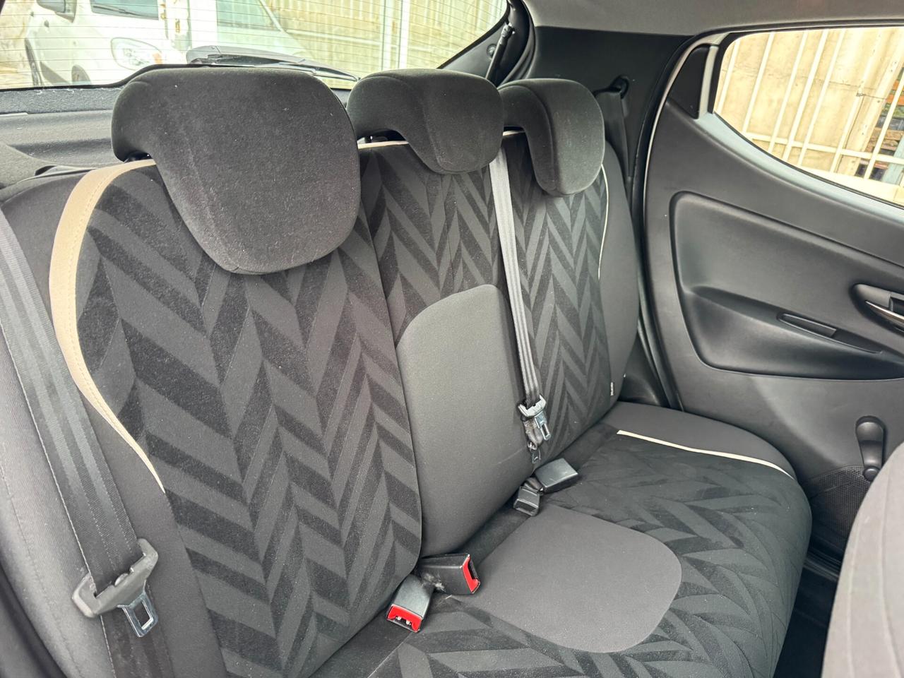 Lancia Ypsilon 1.2 GPL ECOCHIC 12/2016