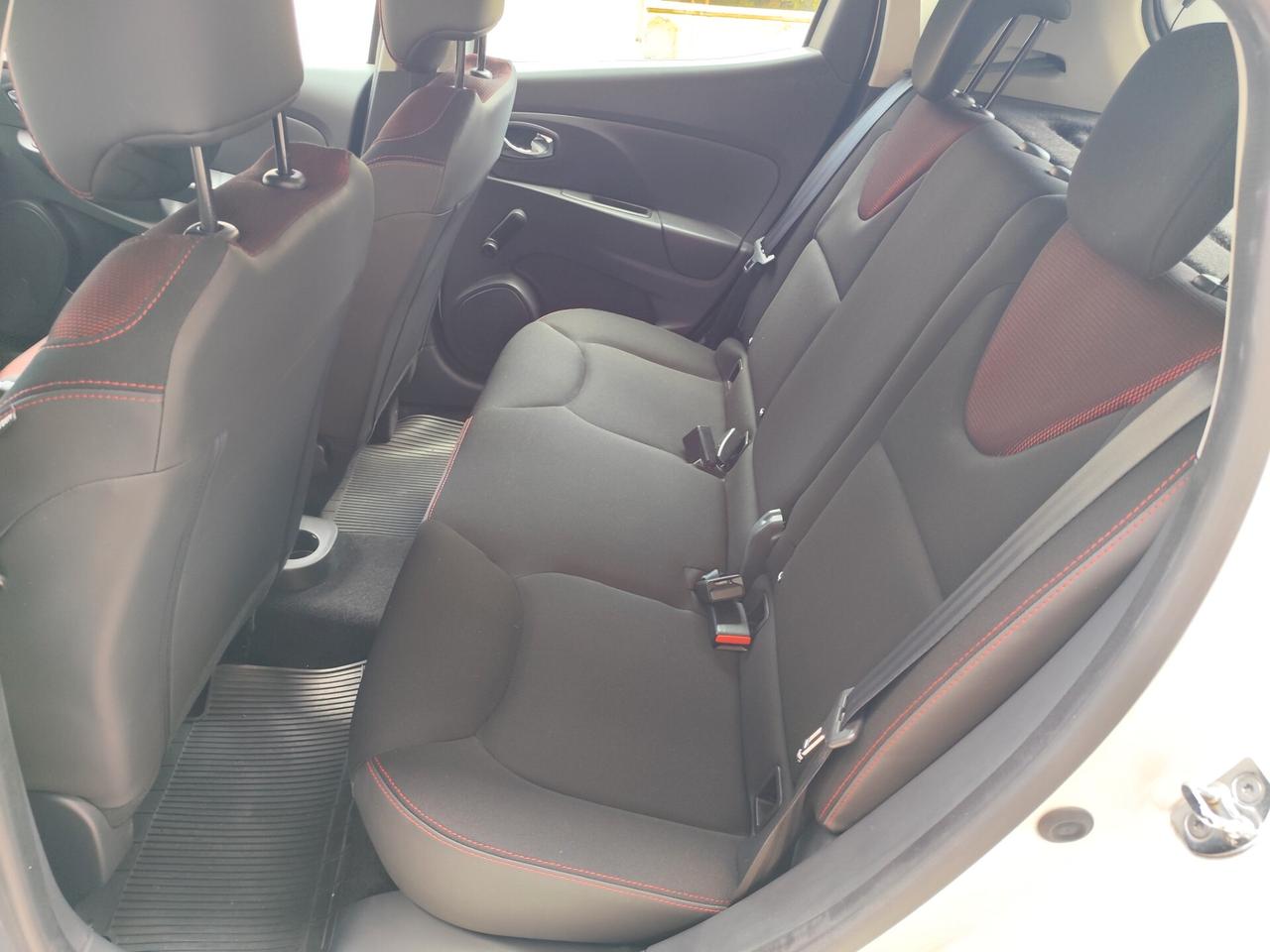 Renault Clio 1.5 dCi 75CV DIESEL NAVI