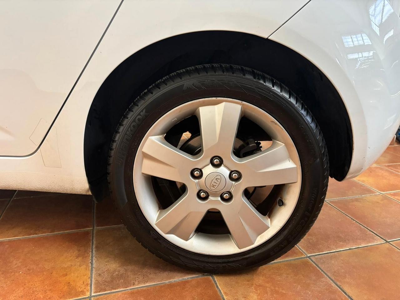 KIA VENGA 12/2012 1.4 DIESEL