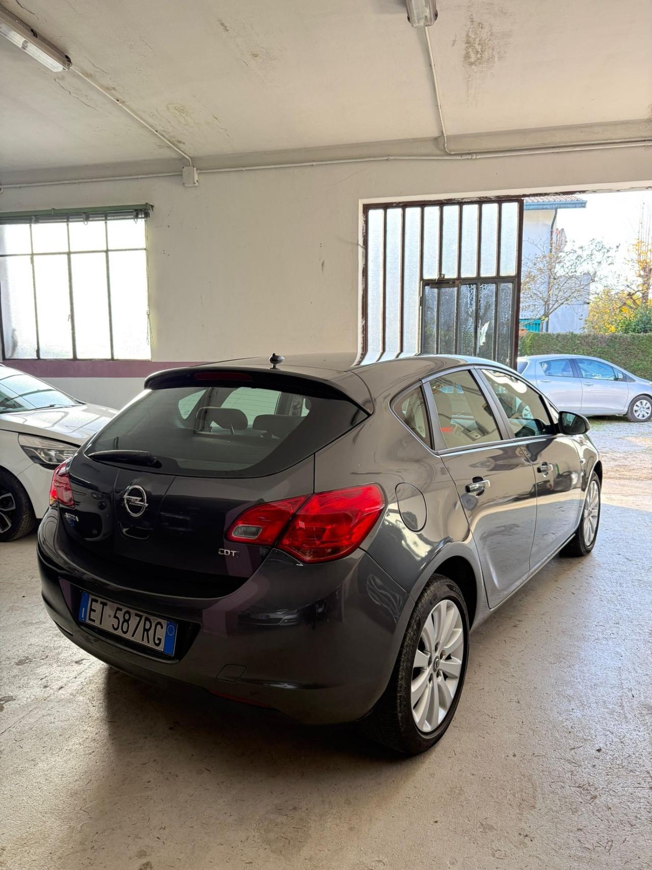 Opel Astra 1.7 CDTI 110CV 5 porte Cosmo