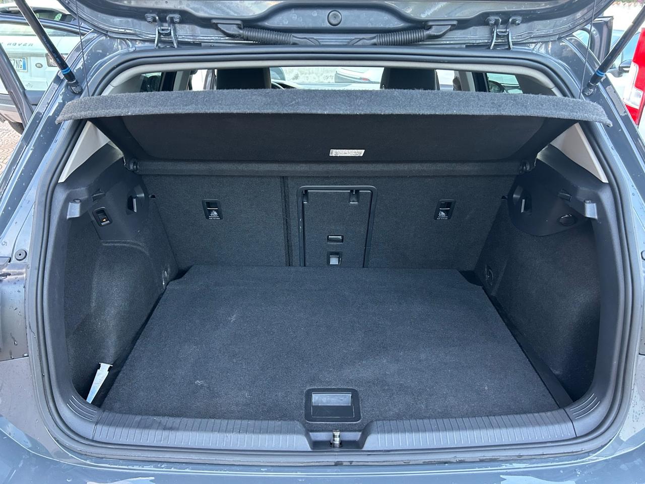 Volkswagen Golf 2.0 TDI 150 CV DSG SCR UNITED