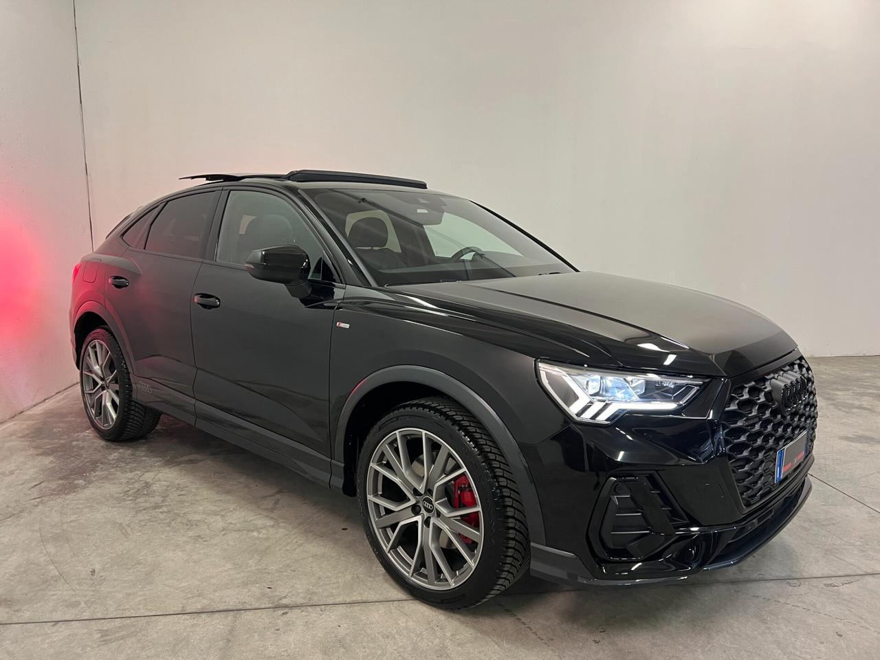 Audi Q3 Spb 45 Tfsi 245 Cv Quattro Identity Black Tetto