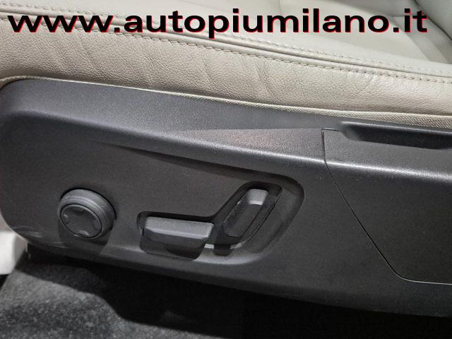 VOLVO XC40 T5 Recharge Plug-in Hybrid Inscription