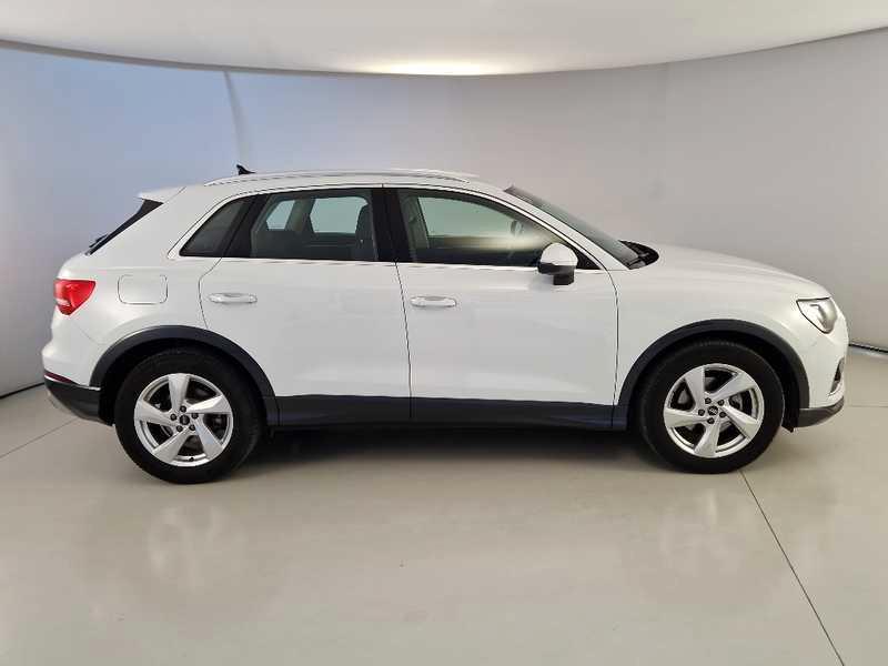 AUDI Q3 35 TDI S tronic Business Advanced