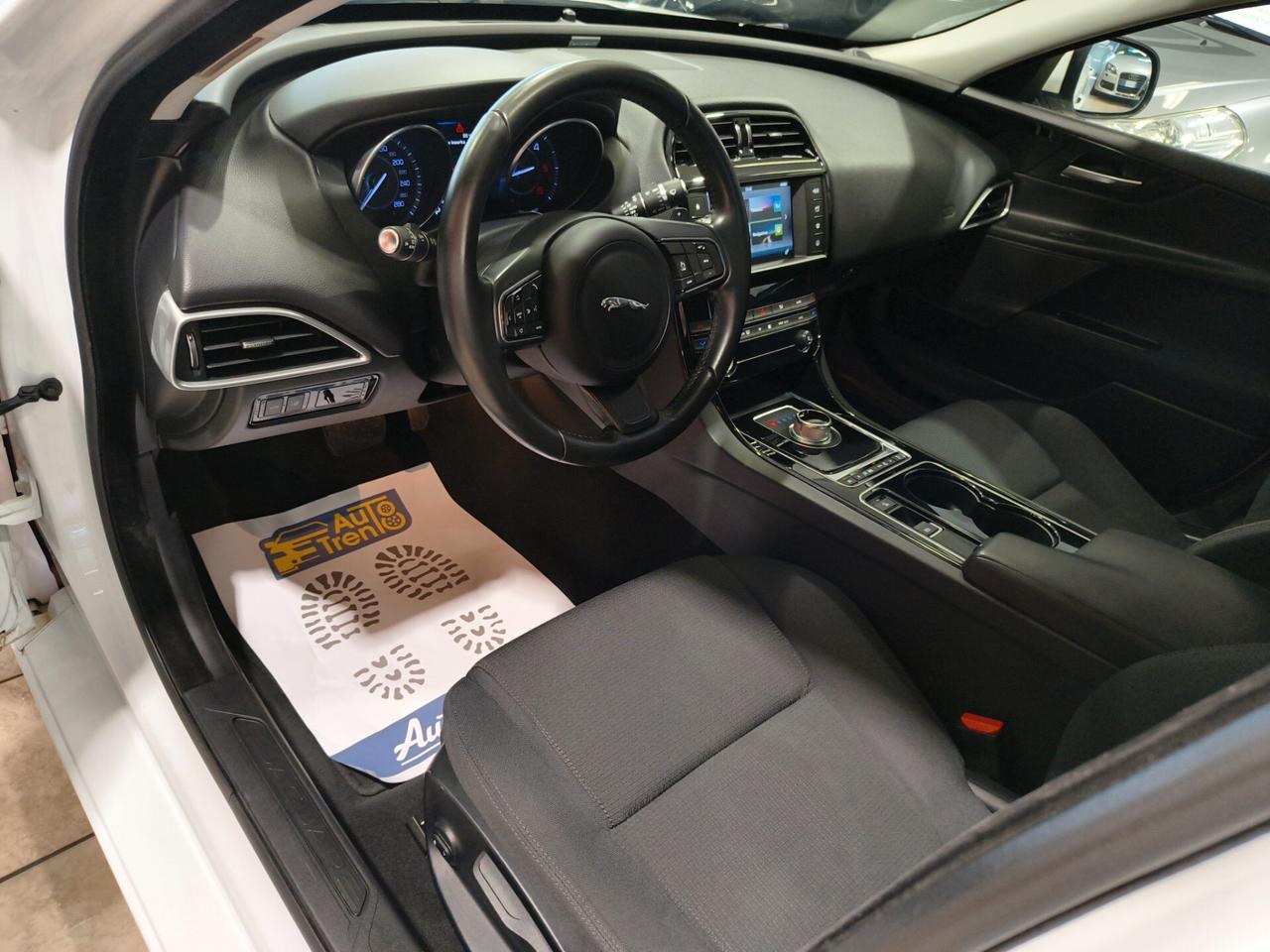 Jaguar XE 2.0 D Turbo 180CV aut. Portfolio