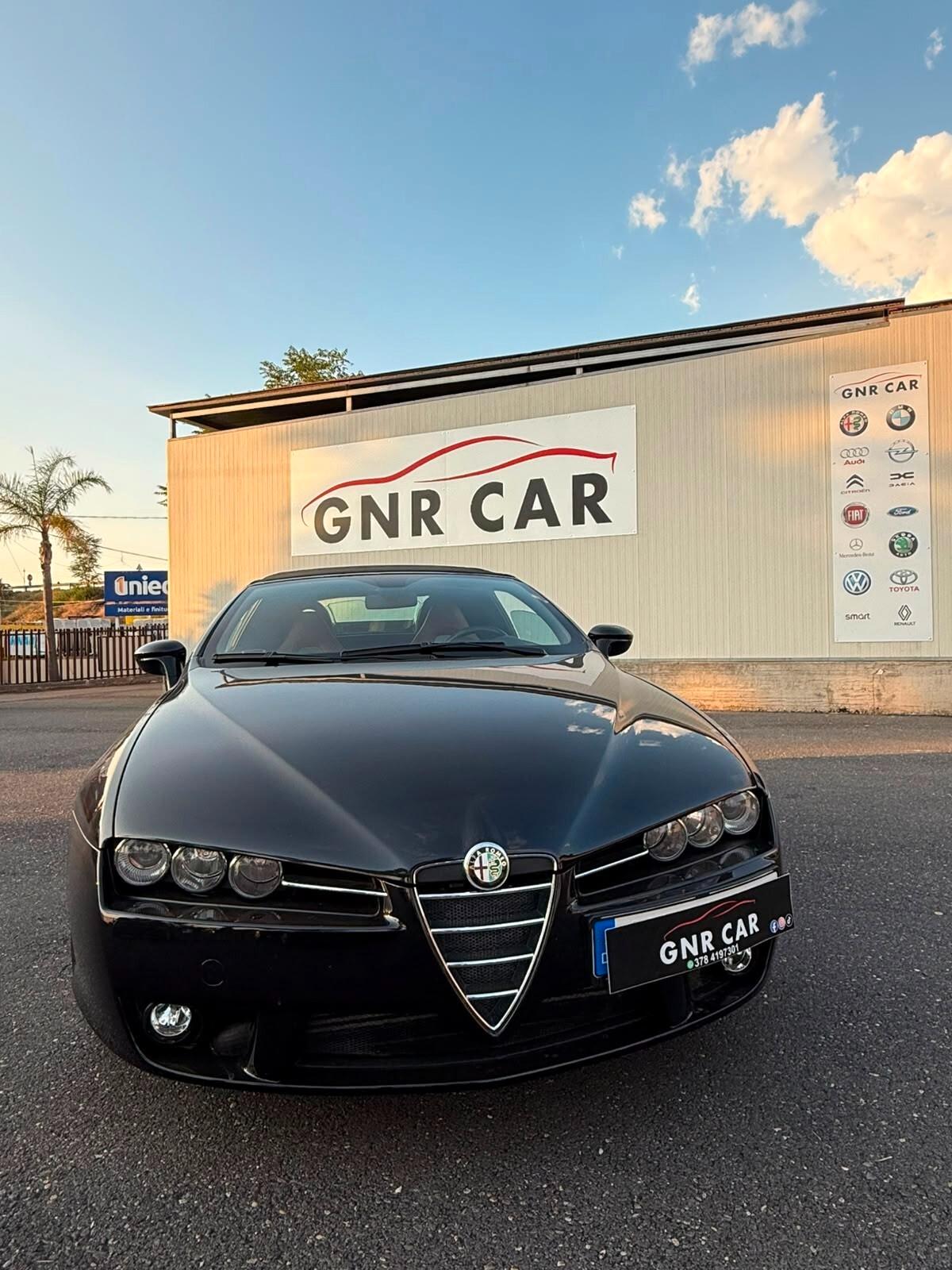 Alfa Romeo Spider 1750 TBi