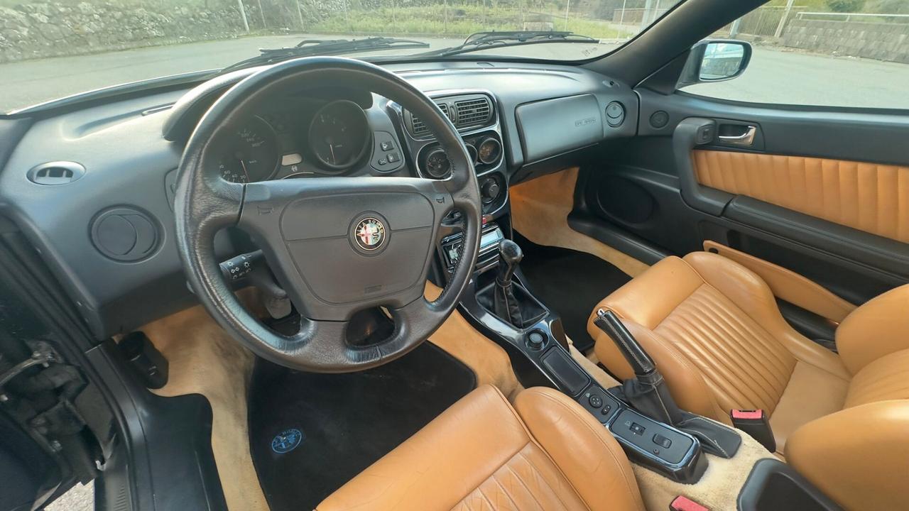 Alfa Romeo GTV 2.0i V6